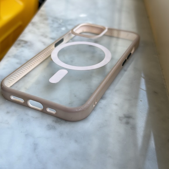 VEGO for iPhone 13 & iPhone 14 Magnetic Case Compatible with MagSafe - Picture 5 of 6